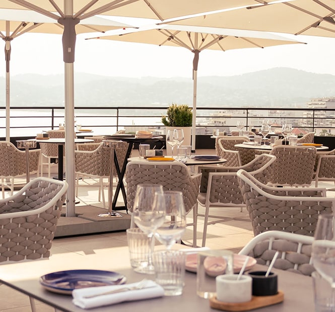 Lounge Bar and Restaurant in Cap Antibes: Le Quinto Cielo