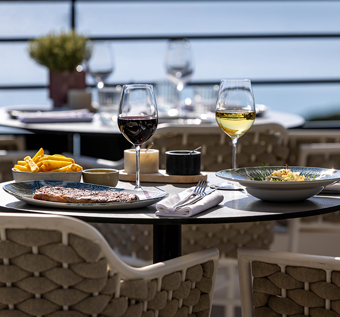 Lounge Bar et Restaurant au Cap Antibes : Le Quinto Cielo